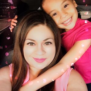 Meet your Posher, Cynthia